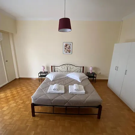 Animi Remissio Seductive 3 Bedroom Close To Metro And Acropolis Апартаменты Афины