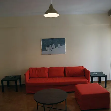 Animi Remissio Seductive 3 Bedroom Close To Metro And Acropolis Апартаменты